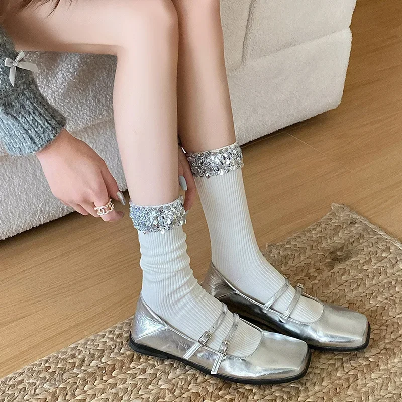 Calcetines brillantes y resistentes para mujer, calcetines finos de algodón a media pantorrilla, nuevo estilo, medias cómodas para el hogar, Lolita, primavera y verano, 2025
