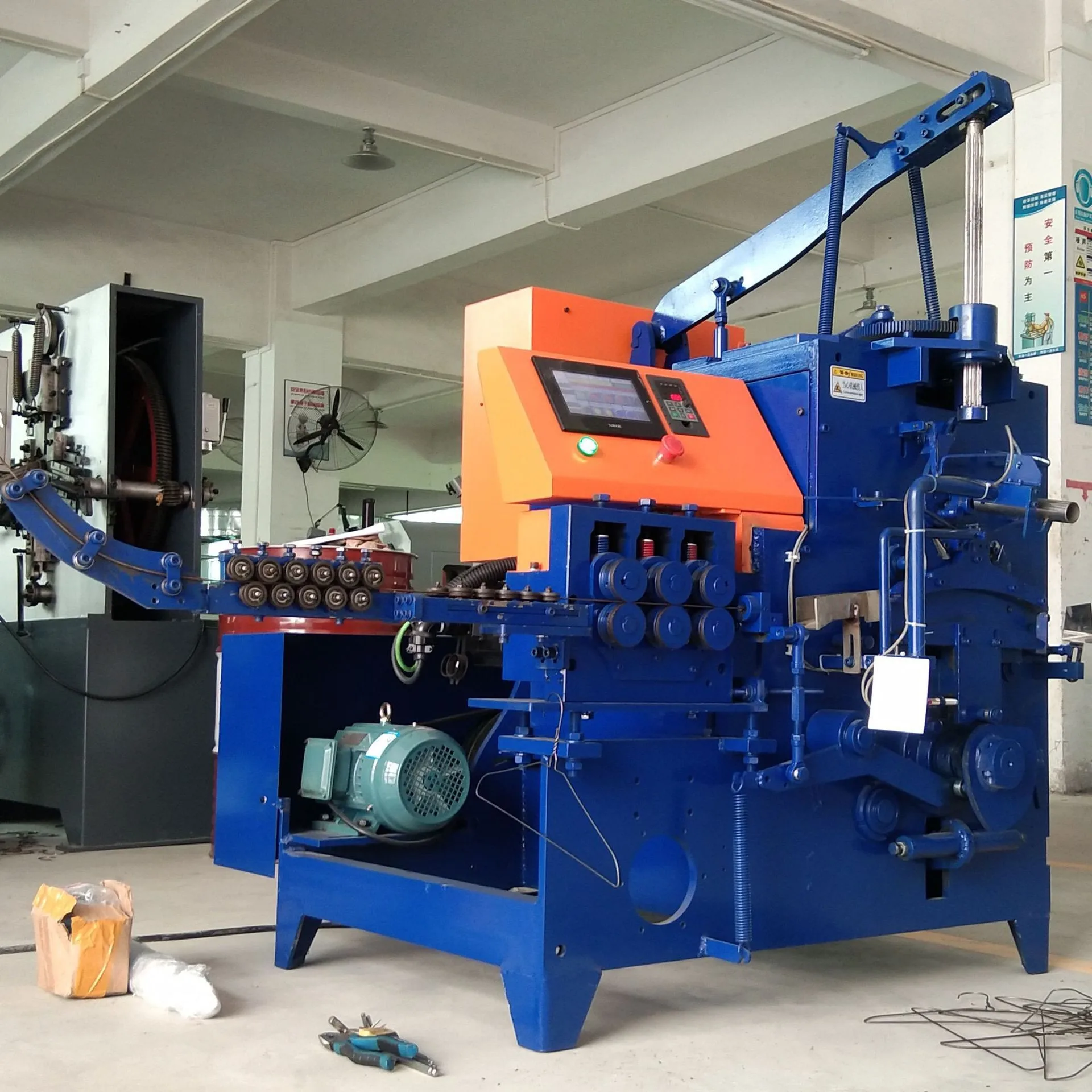 GT-CH-5P twist twist hanger forming machine