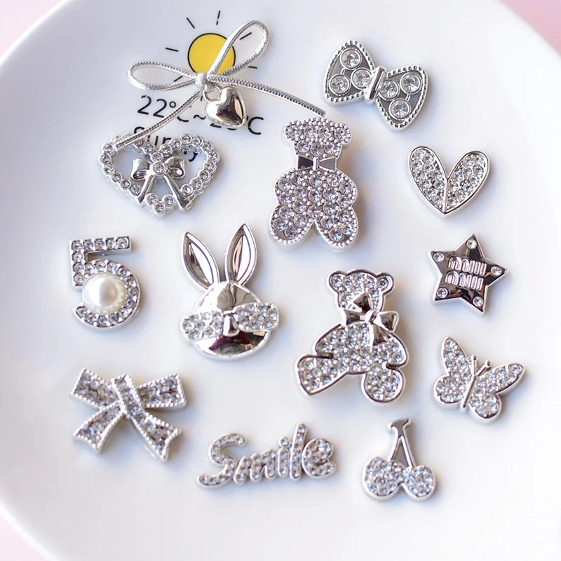 

Sweet and Cool Metal Plated Rabbit Bear Love Women's Charm Shoes Accessories Hole Shoes Sandals Clogs Accessories Festival Gifts