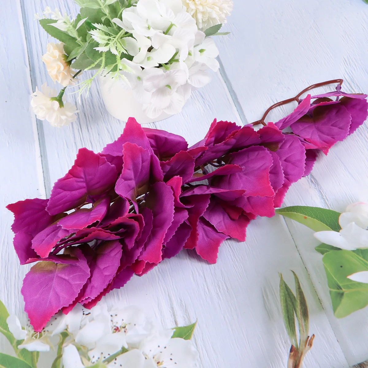 

30cm Artificial Creeper Leaf Vine for Pet Nest Decor Home Festive Supplies Realistic Vibrant Color Easy Clean No Watering