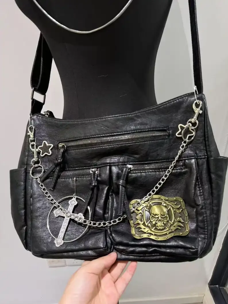 unisex-punk-crossbody-bag-goth-skull-patch-messenger-bag