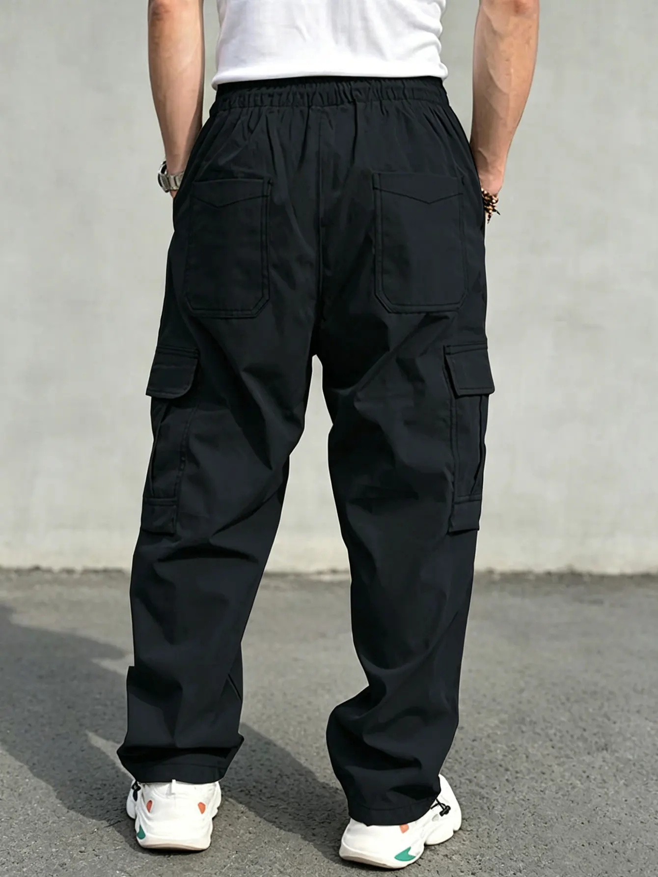Einfarbige Cargohose für Herren mit Pattentasche, Kordelzug am Bund, normale Passform, lässige Hose mit geradem Bein für den Alltag – Detail 28