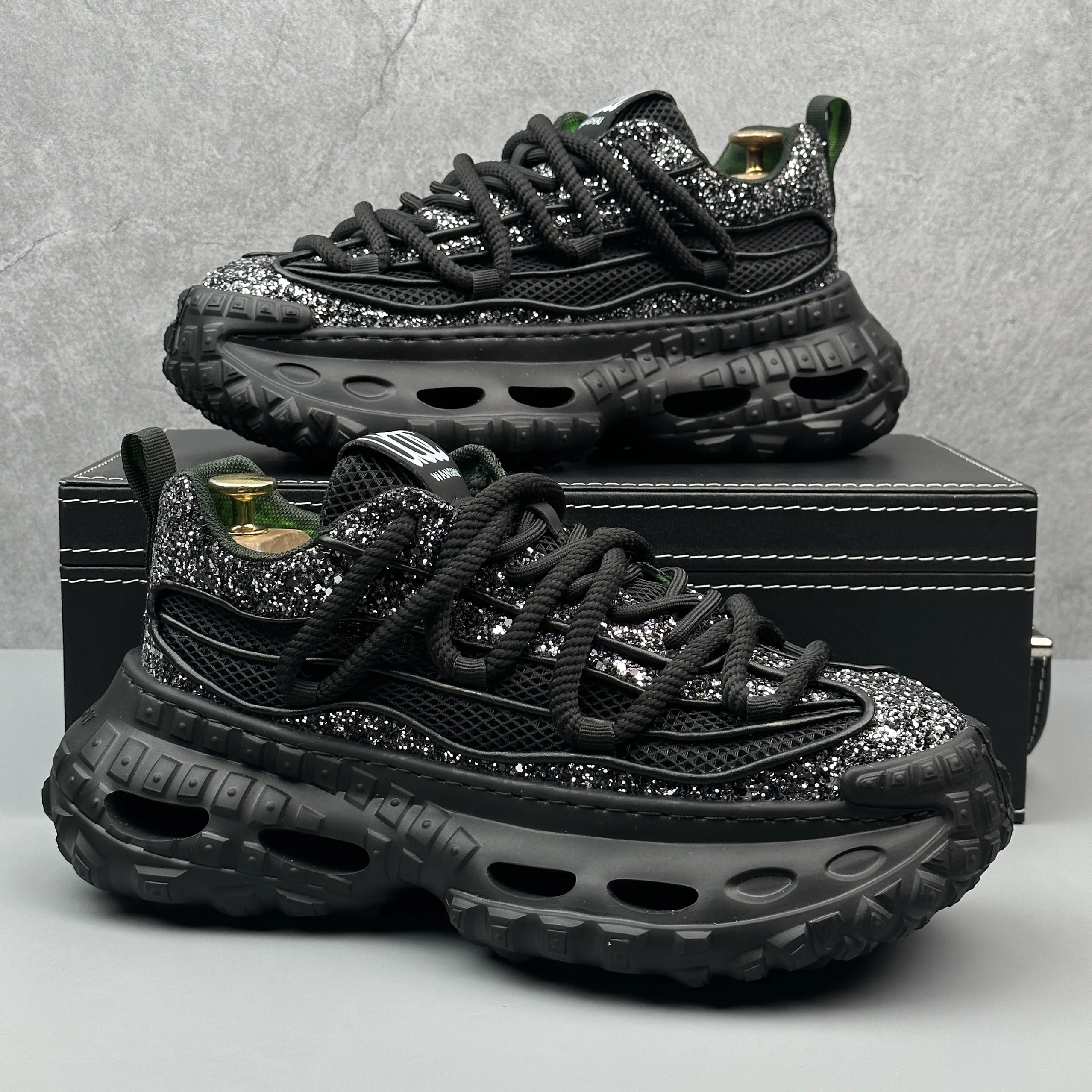 Trend Fashion Design Men Lace-up Casual Sneakers Mesh Breathable Men Outdoor Sport Running Shoes Comfortable Men Trainers