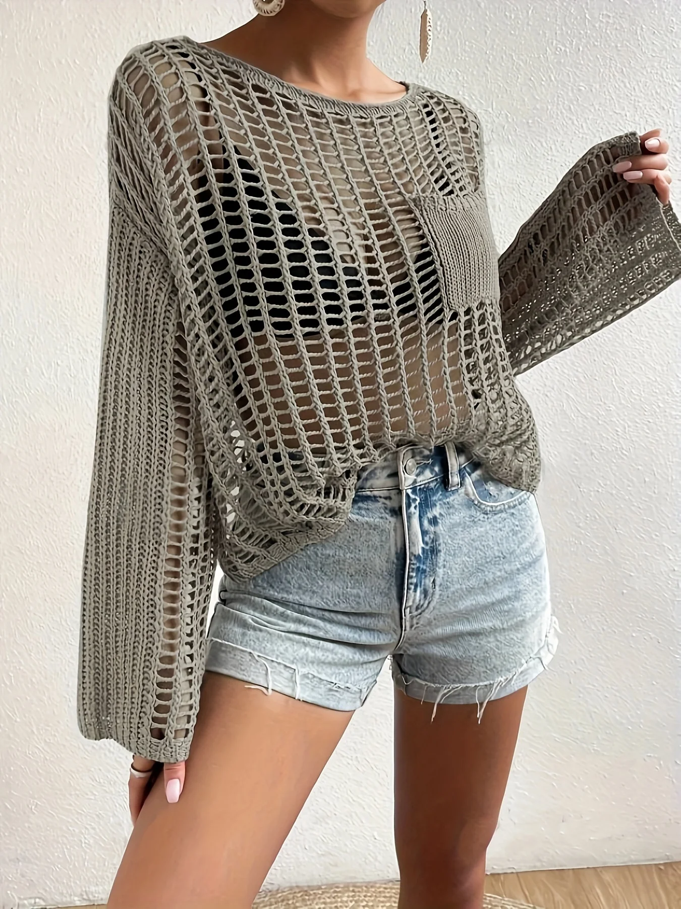 2024 new fashionable Korean resort style versatile round neck chest pocket cutout design loose and slim pullover knit