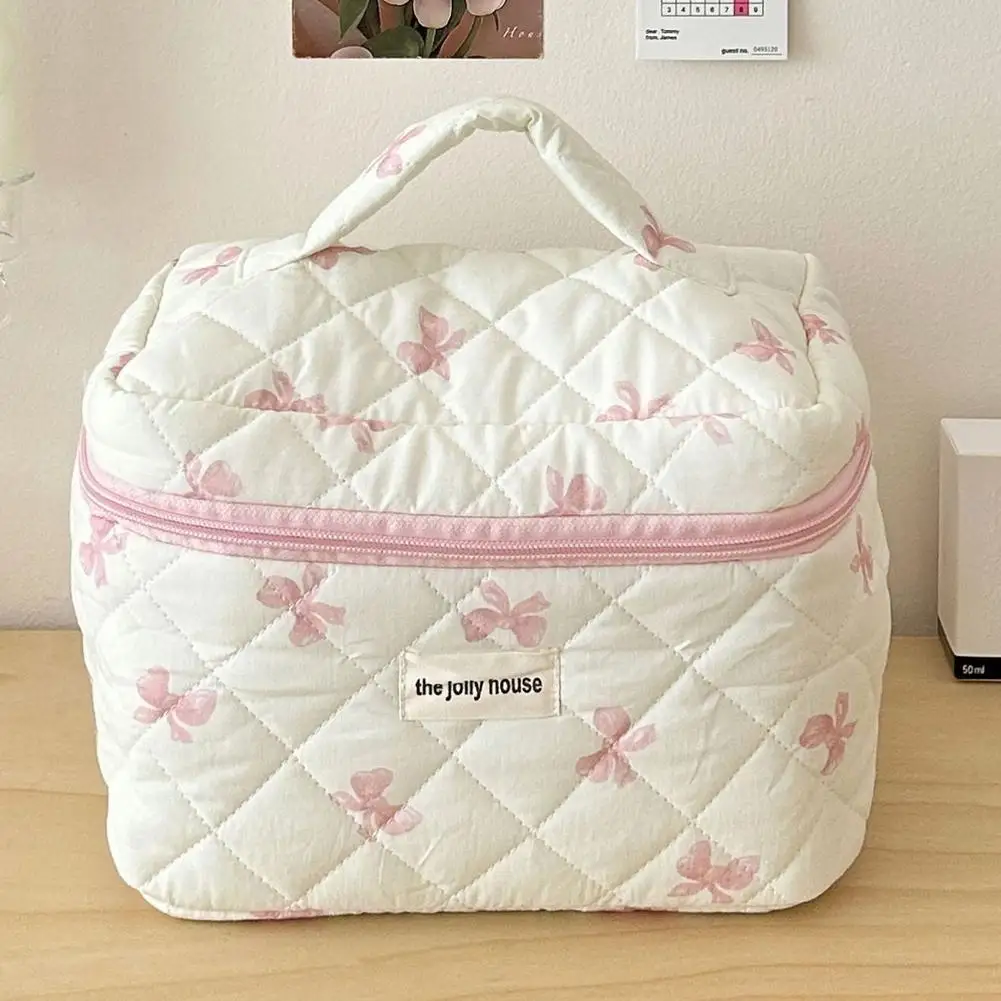 Quilted White Bow Makeup Bag Cute Cosmetic Pouch for Girls Large Capacity Travel Toiletry Organizer Handbag Portable Wash Bag