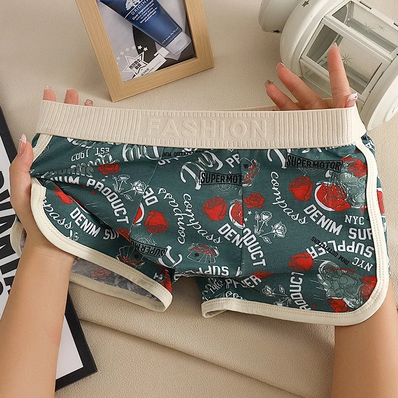 

Men's Underwear Men's Pure Cotton Breathable Briefs Men's Personalized Printed Trendy Striped Quadrangle Pants and Shorts