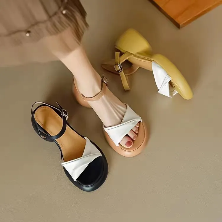French Vintage Platform Platform with Sandals Women's Summer  New Casual Block Heels Outside
