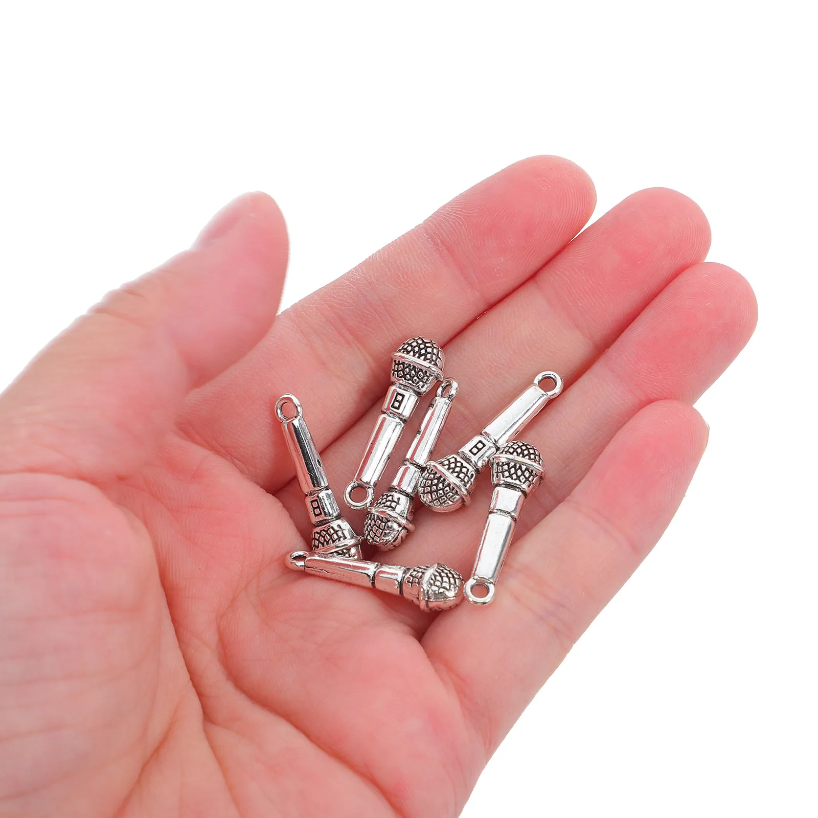 

20Pcs Silver Microphone Pendants Miniature Alloy Mic Charms for Jewelry Making DIY Necklaces Bracelets Keychains Singer