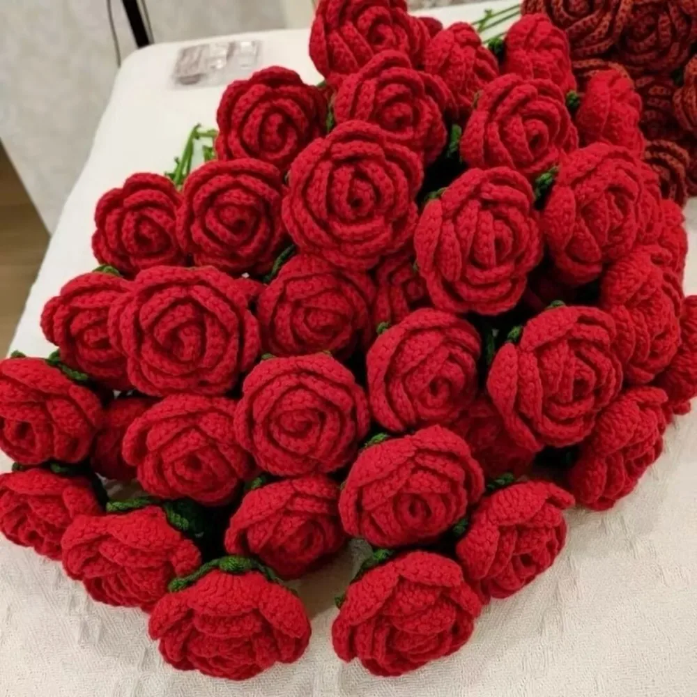 

Red Rose Crochet Bouquet Wwedding Decoration Artificial Flower Party Home Decoration Handmade Flower Holiday Gift