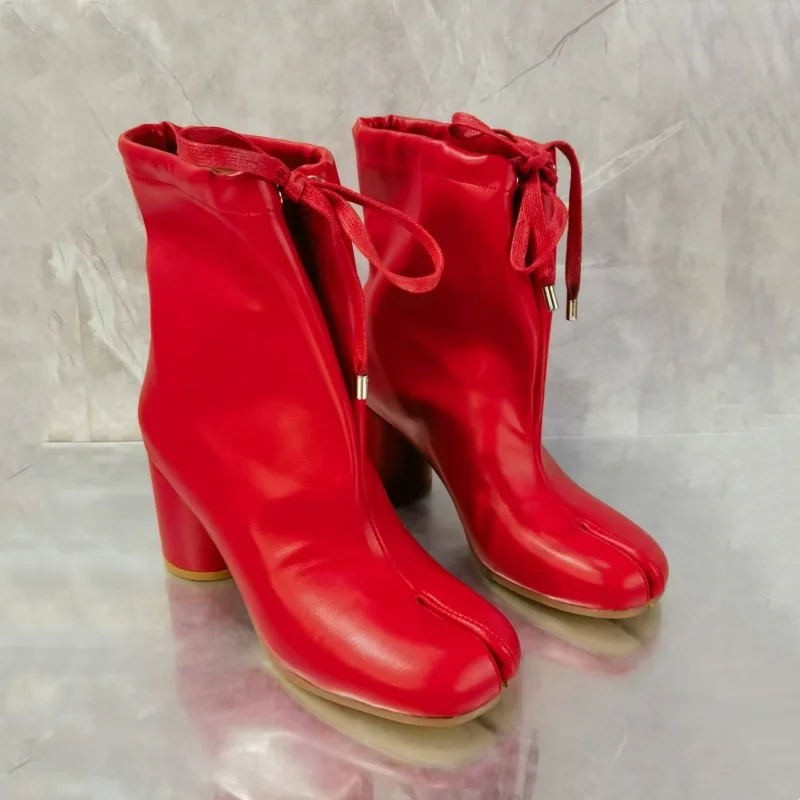 

Красные ботильоны с раздельным носком, женские ботинки на шнуровке, зимняя обувь из натуральной кожи на высоком каблуке, брендовая дизайнерская обувь