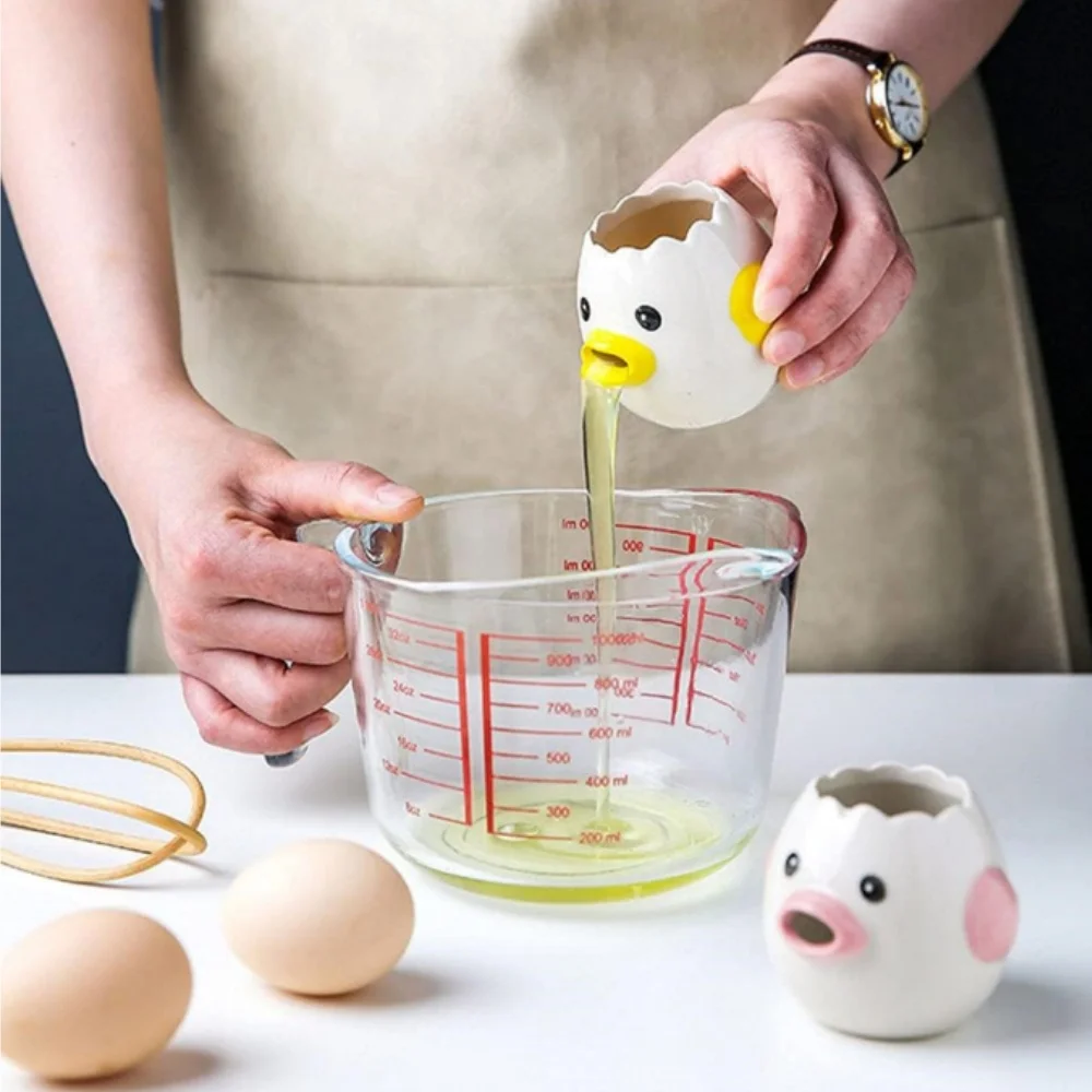 Cute Egg Separator, Ceramics Vomiting Chicken Egg Yolk White Separator, Practical Household Small Egg Filter Splitter