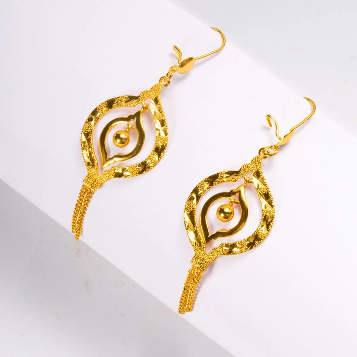 9999 gold stud earrings - elegant and retro long-style fringed earrings, featuring a regal and sophisticated style.