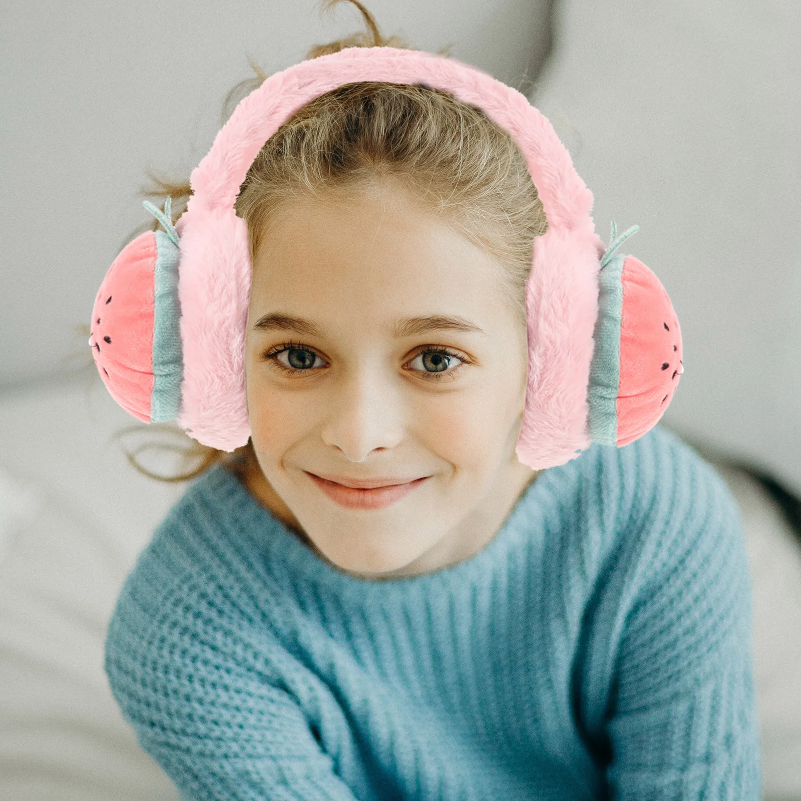 

Winter Ear Warmer For Kids Soft Strawberry Pattern Full Coverage Warm Earmuff Portable Outdoor Cold Weather Ear Protection