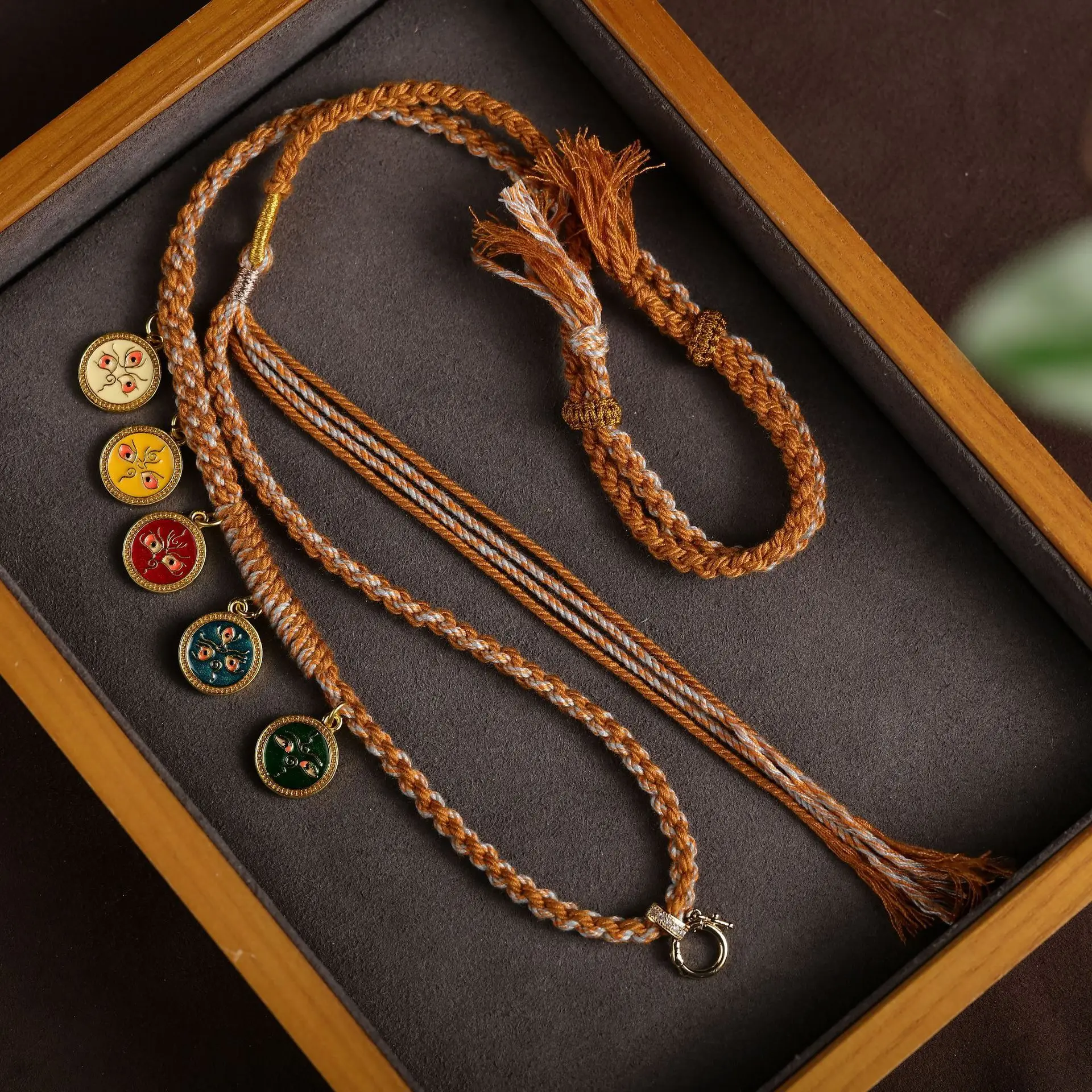 

Tibetan Hand Rubbed Cotton Neck Pendant Necklace Ethnic Style Tangka Buddha Brand Cultural And Playful High End Handmade Hanging