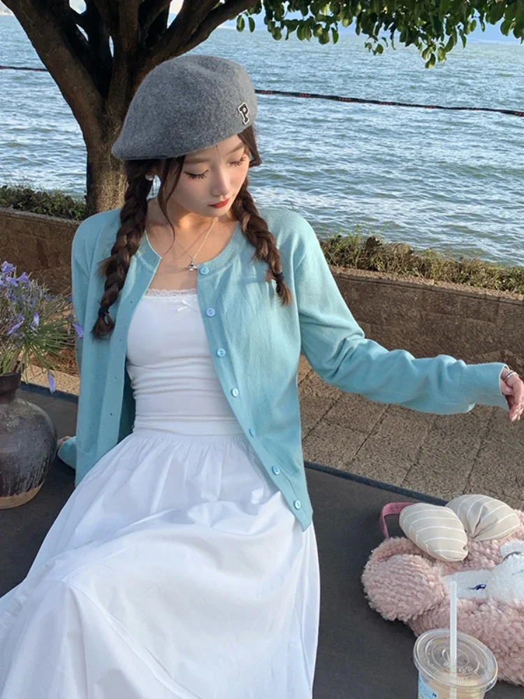 

Вязаный кардиган с круглым вырезом 2025 года для женщин — однобортный однобортный на пуговицах с длинными рукавами, идеально подходит для осени и весны