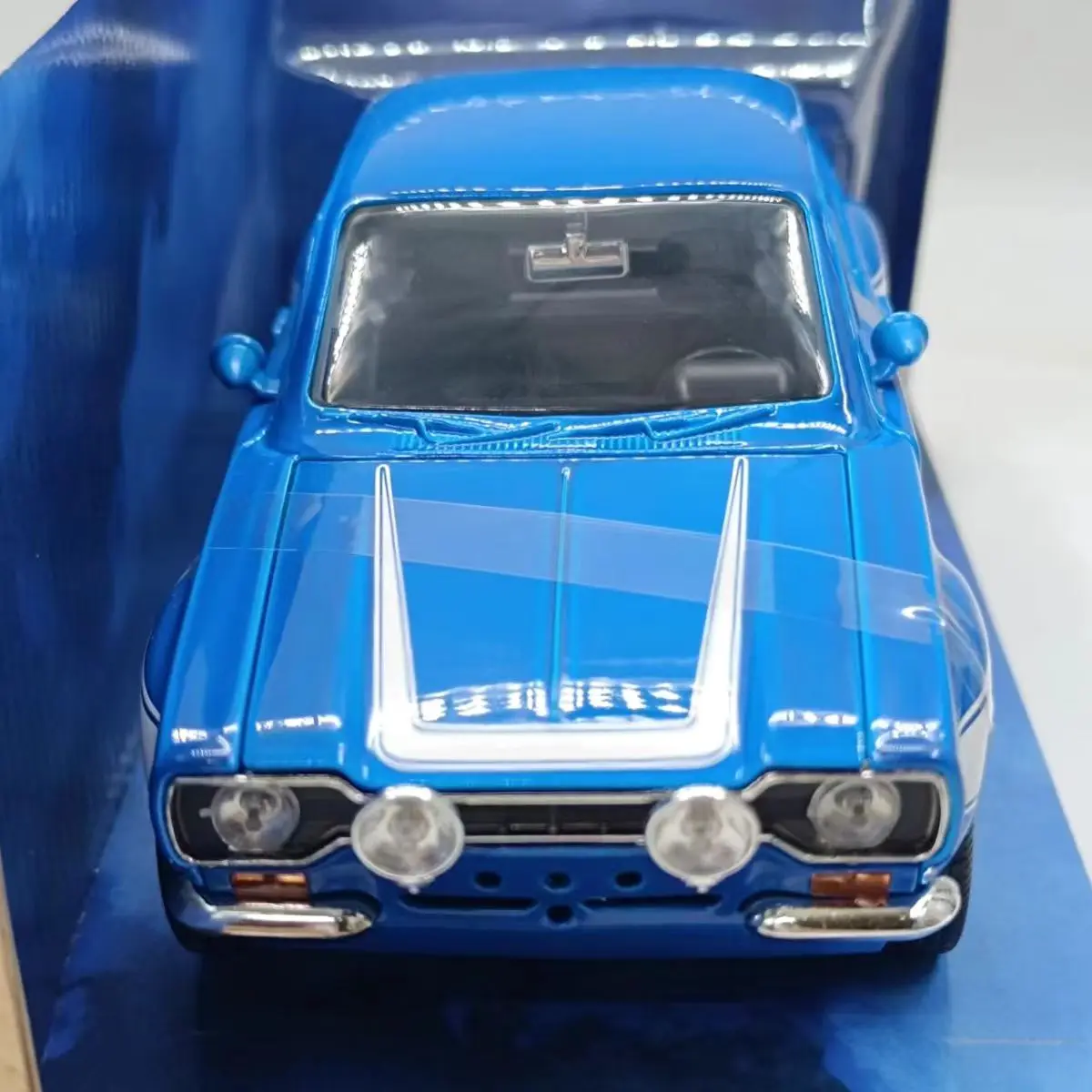 دييكاست 1:24 مقياس جادا فورد مرافقة سبيكة سيارة نموذج تحصيل لعبة هدية تذكارية عرض حلية