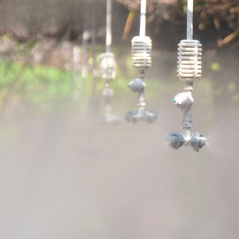 

Greenhouse multi-head spray nozzle micro-spray upside down seedling spray breeding