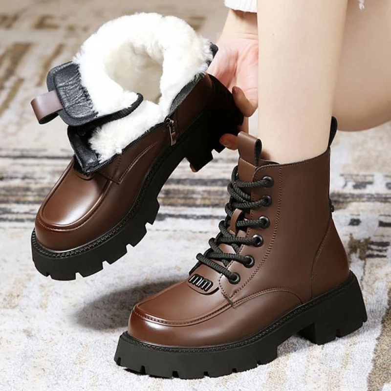 

2025 Plush Snow Boots Female Winter Leather Cotton Shoes for Women Thickened Bottom Ladies Ankle Boots Padded Warm Cotton Shoes