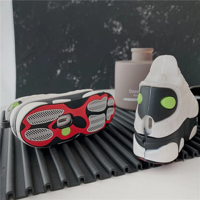 جراب سيليكون للأحذية ثلاثية الأبعاد لطيفة لسماعات Airpods 1 2 3 Pro AJ ثلاثية التاج غطاء سماعة رأس لسماعات Air Pods Pro 2 غطاء سماعة أذن بلوتوث