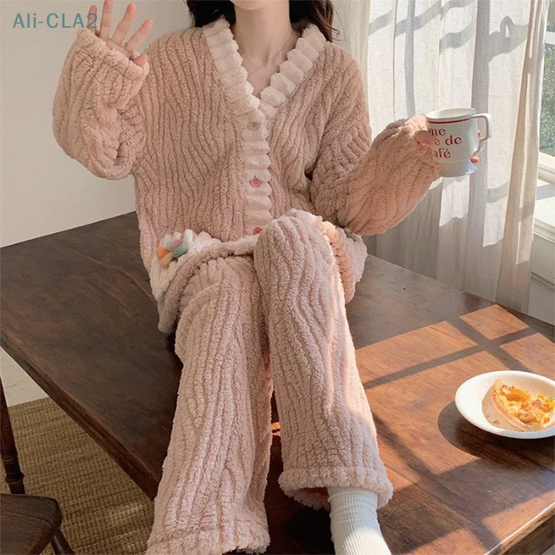 Cute Fashionable Warm Sweet Cartoon Loose Casual Flannel Pajamas Two Piece Set For Women
