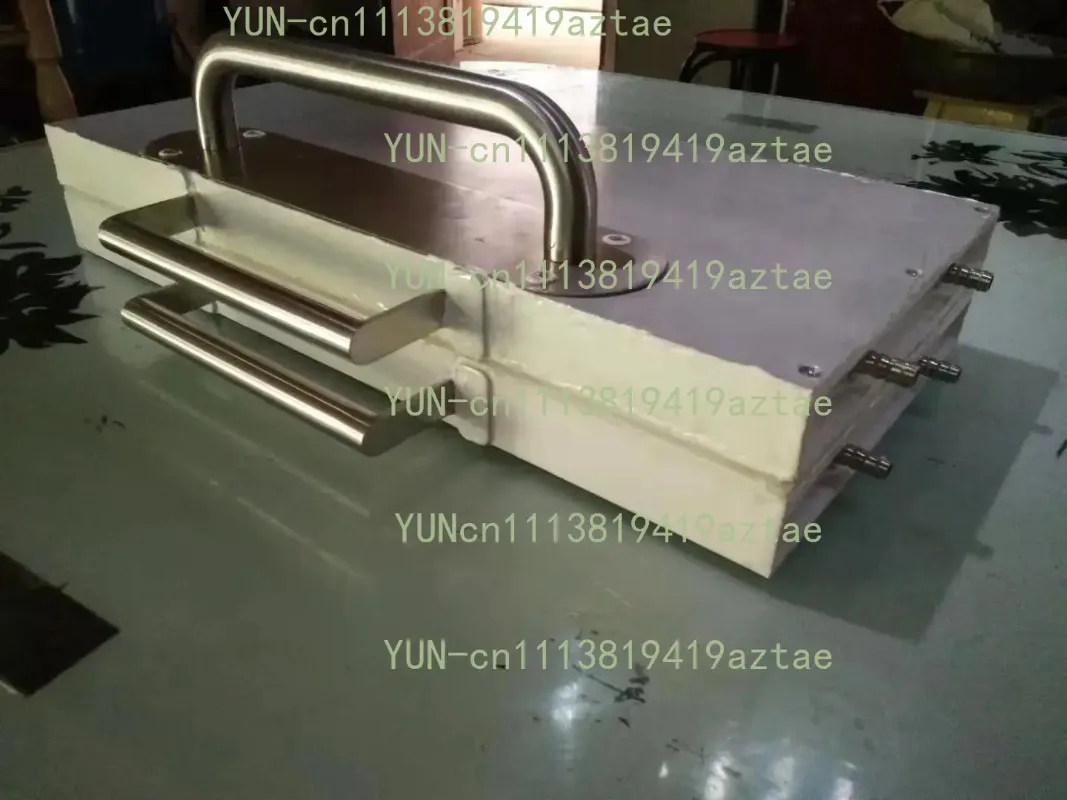 Hand Press Beeswax Foundation Machine, Water Cooling Beeswax Mold for Beekeeping Honeycomb Base Sheet Production
