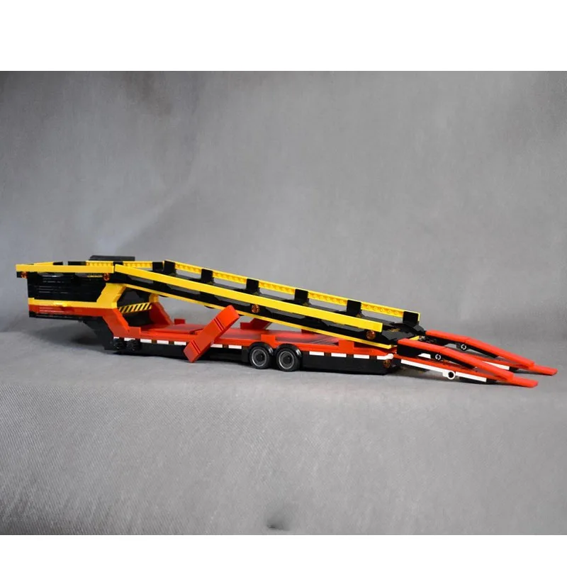 MOC-84235 クラシック新モデル貨物トラック輸送トレーラービルディングブロック 972 パーツ男の子子供の誕生日おもちゃギフト