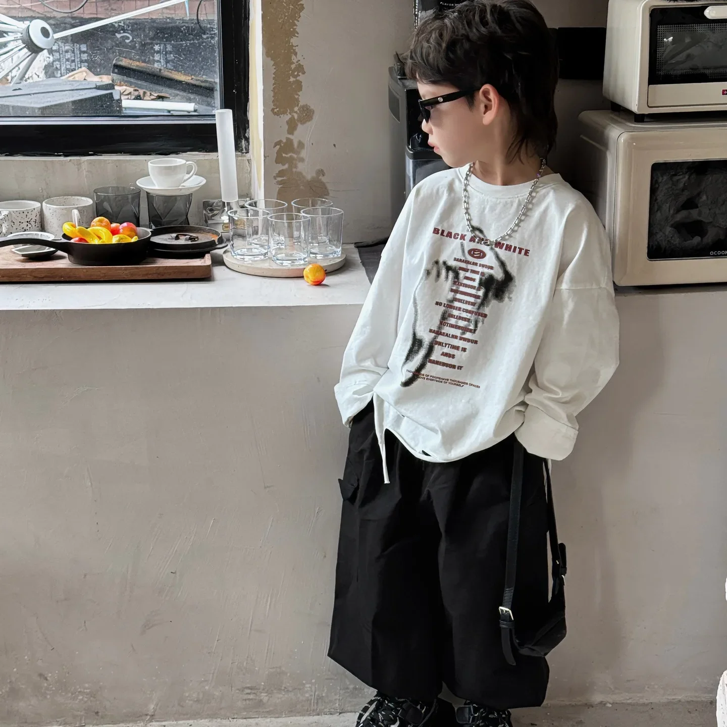 

2024 Autumn New Korean Version Boys American Letter Design T-shirt with Kids Top Casual Fashion Boutique Clothing Simple Style