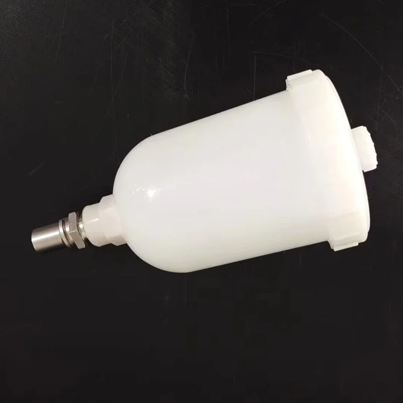 It Is Suitable For German Sata Spray Gun Spray Can 250ML Half Screw Small Repair Plastic Spray Gun Pot