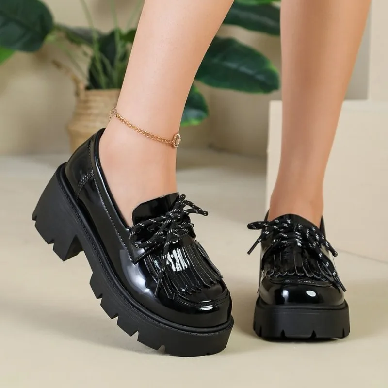 Women's Loafers Round Toe Platform Block Heel  Fringe Tassel Detail Lace Up Chunky Sole Preppy Style Daily Shoes 2026