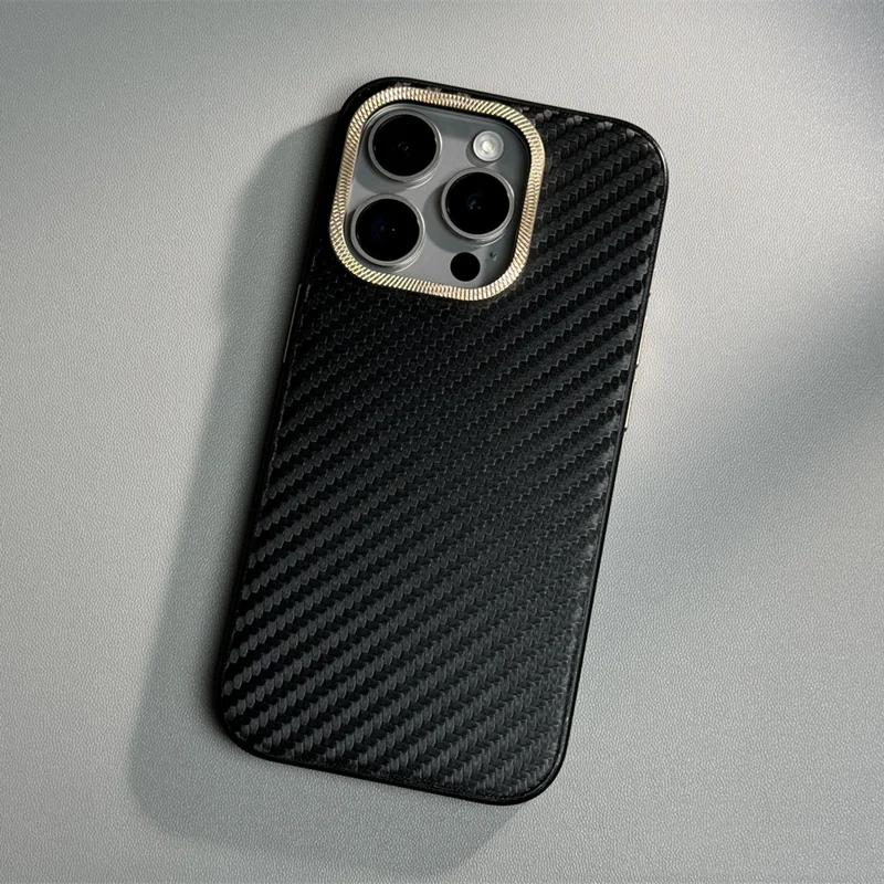 Trendy Metal Lens Carbon Fibre Relief Phone Case for iPhone 15 16 Pro Max 14 13 15pro Matte Hard PC Shockproof Protective Cover