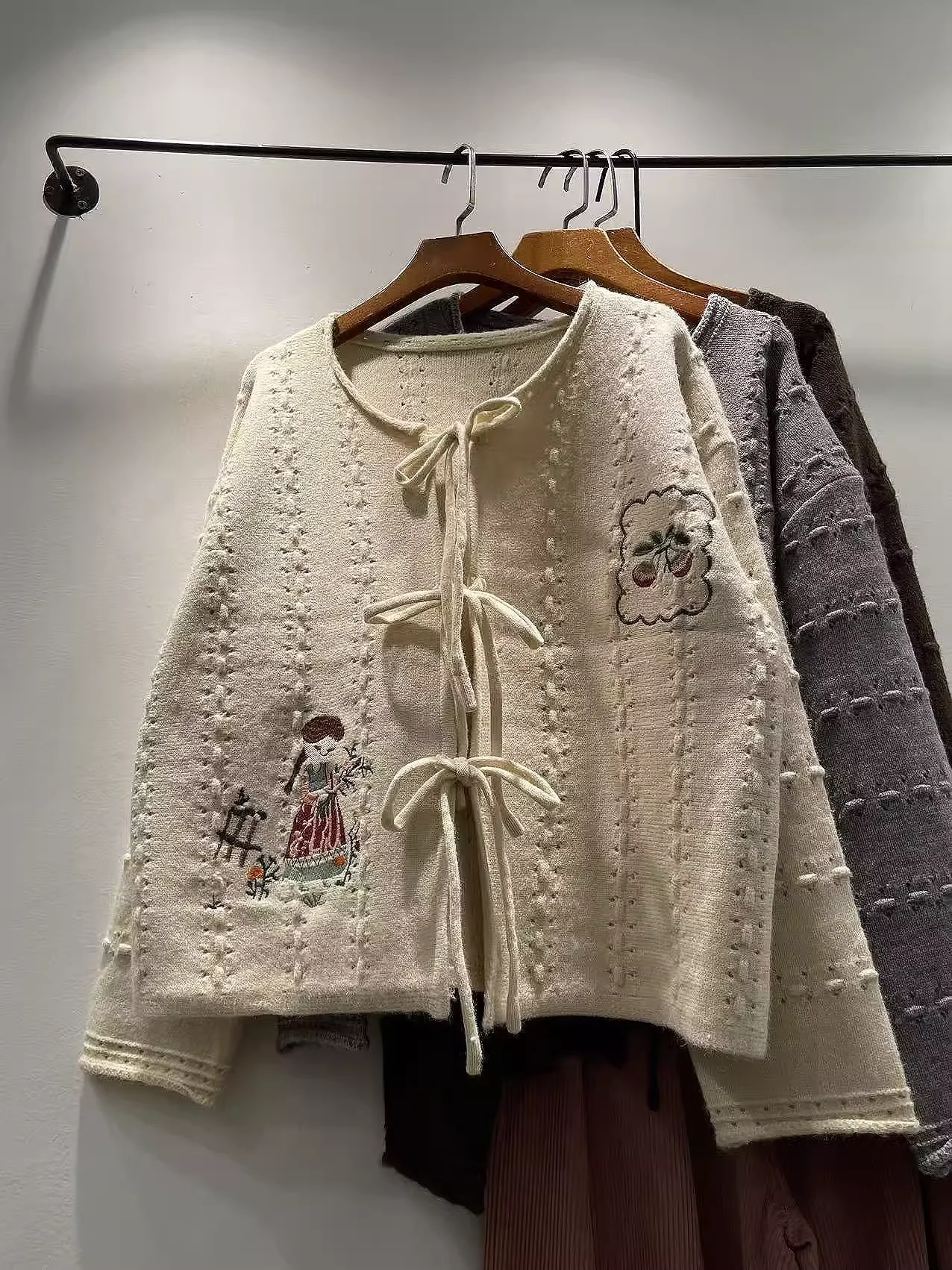 

Japanese Mori Girl Sweater Cardigan for Women Autumn Sweet Beige Gray Coffee Cartoon Embroider Knit Cardigan Lace-up Outwear