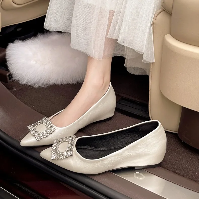 Fashion high-heeled shoes pointed-toe crystal square-button style suitable for office party casual and commuting wear for women view 3