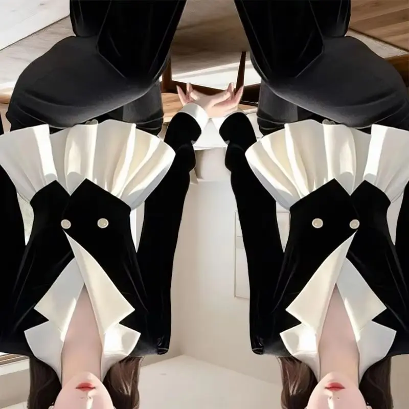 The New Best-selling Women's Light Luxury High-end Style, Unique Super Good-looking Black Patchwork Long-sleeved Shirt Is Trendy