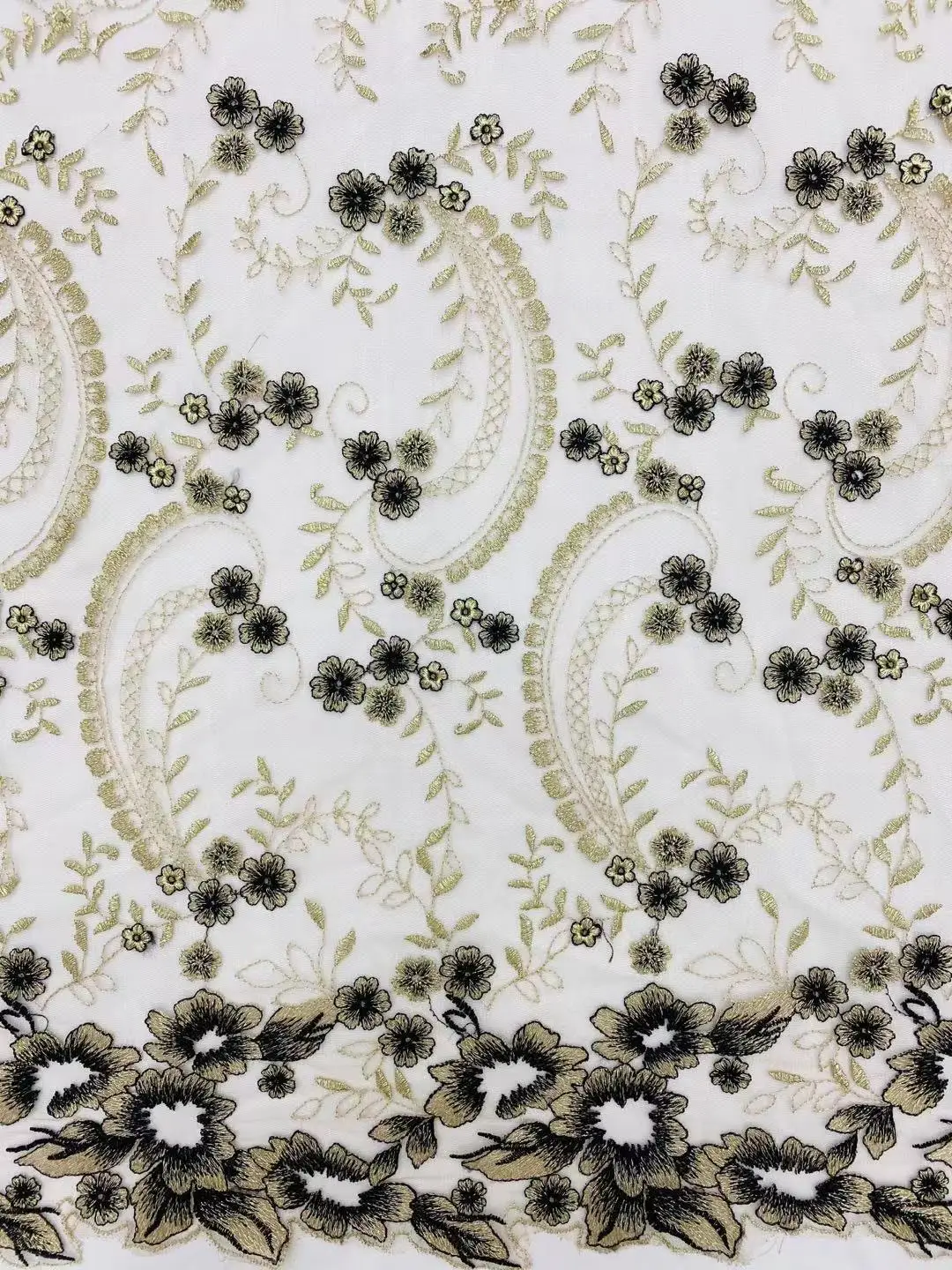 New Arrival Gorgeous Gold Thread Bilateral Symmetrical Embroidery Lace