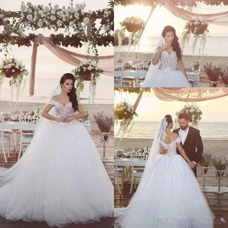 Customized Ball Gown Wedding Dresses Off The Shoulder V Neck Lace Appliques 2023 Bride Gowns Corset Up Back Court Train