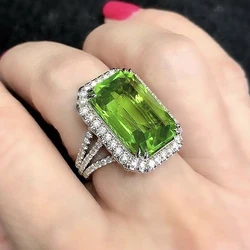 Huitan New Arrival Big Green CZ Wedding Bands Women Rings Luxury Elegant Lady's Accessories Anniversary Party Fashion Jewelry