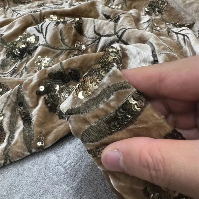 중국식 상의와 코트를 위한 새로운 고급 맞춤형 중공업 진짜 실크 벨벳 자수 패브릭