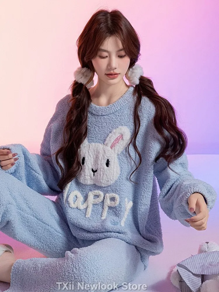 TXii Newlook Half-Velvet Sleepwear Set for Women, New Winter Style with Cute Rabbit Coral Velvet Exterior-Wearable Home Clothes