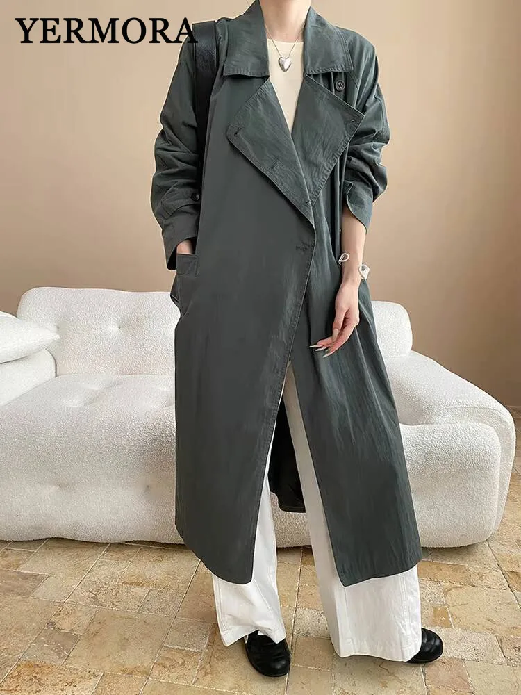 

YERMORA серый короткий повседневный плащ с поясом для женщин, свободная новая ветровка с длинными рукавами и лацканами, модная весна-осень 2025