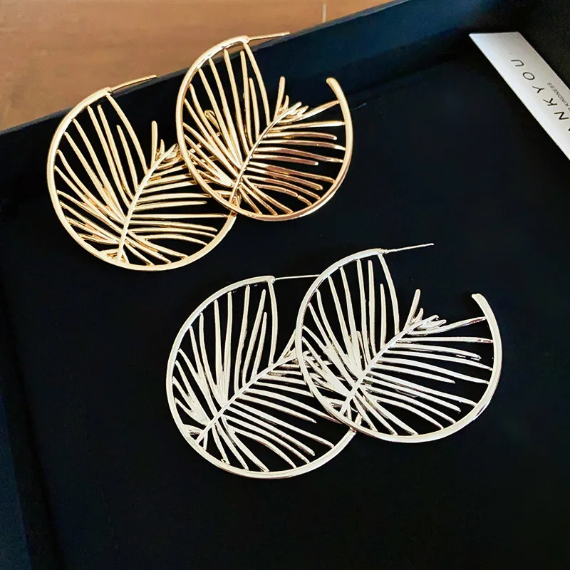 NISHIZAWA Round Tree Branch Hollow Metal Earrings French Retro Design Stylish Earrings