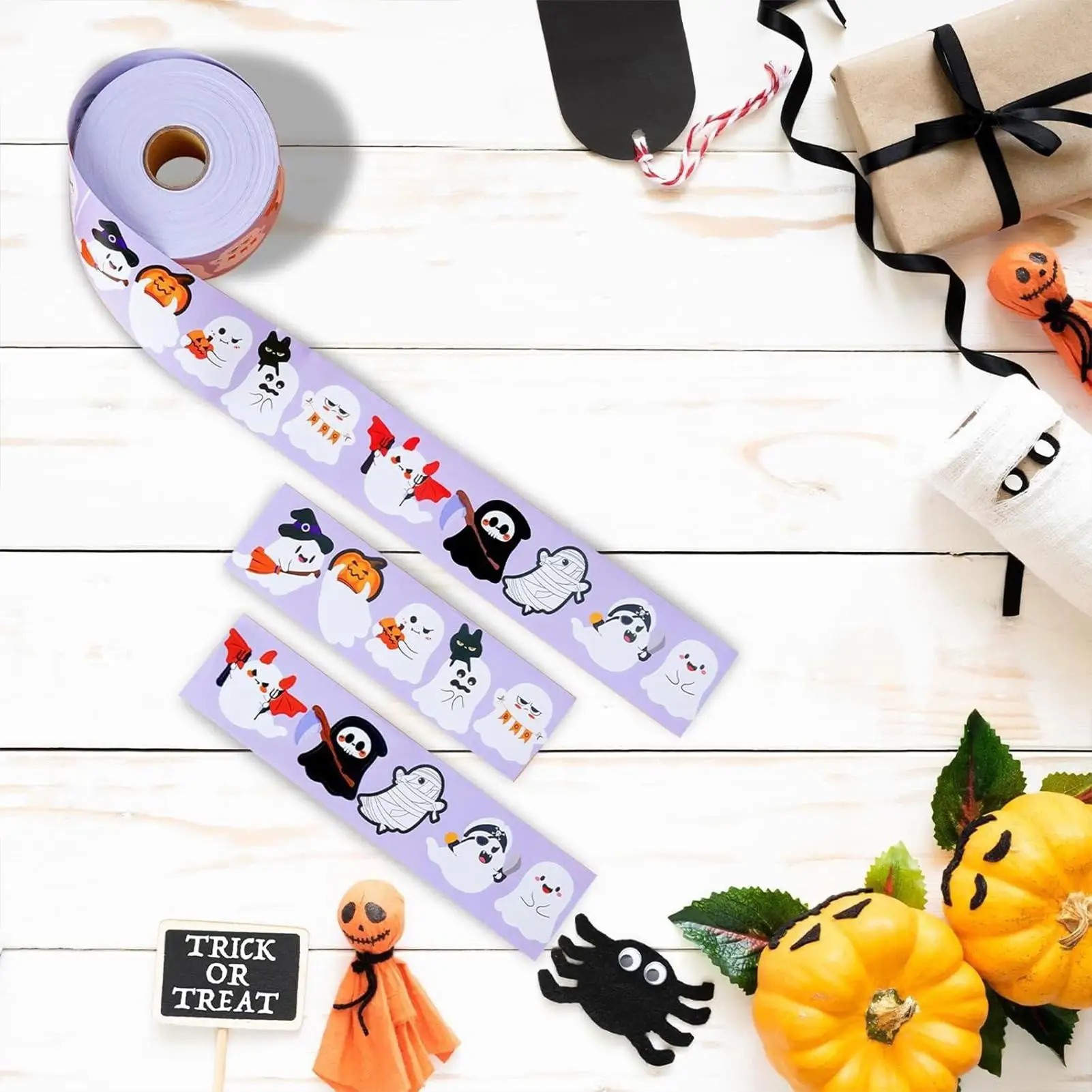 Ghost Sticker Roll 500 Pieces Cute Ghost Laptop Decal Halloween Adhesive Label Stickers for Adults Girls Phone Party Favors