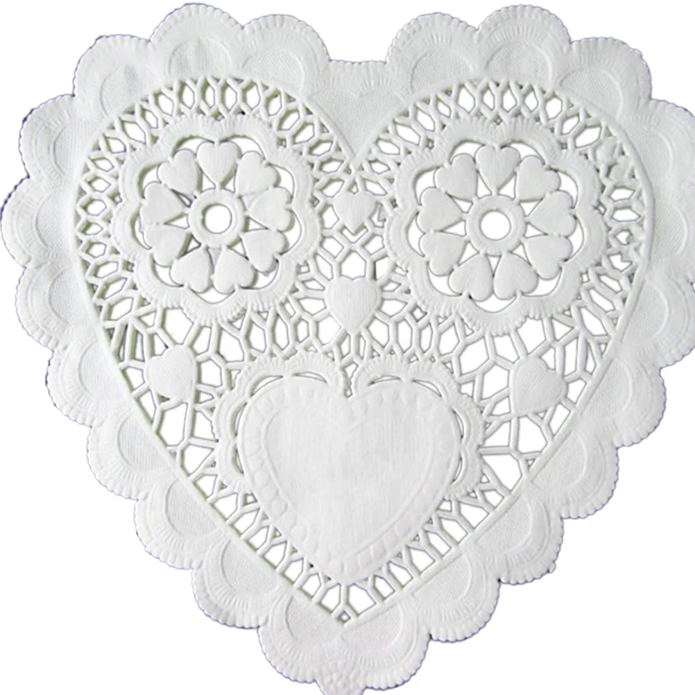 

100 pcs 5.5 Inch Hollow Love Heart Paper Doilies Floral Table Mats For Cake Baking Dessert Display Wedding Party Decoration