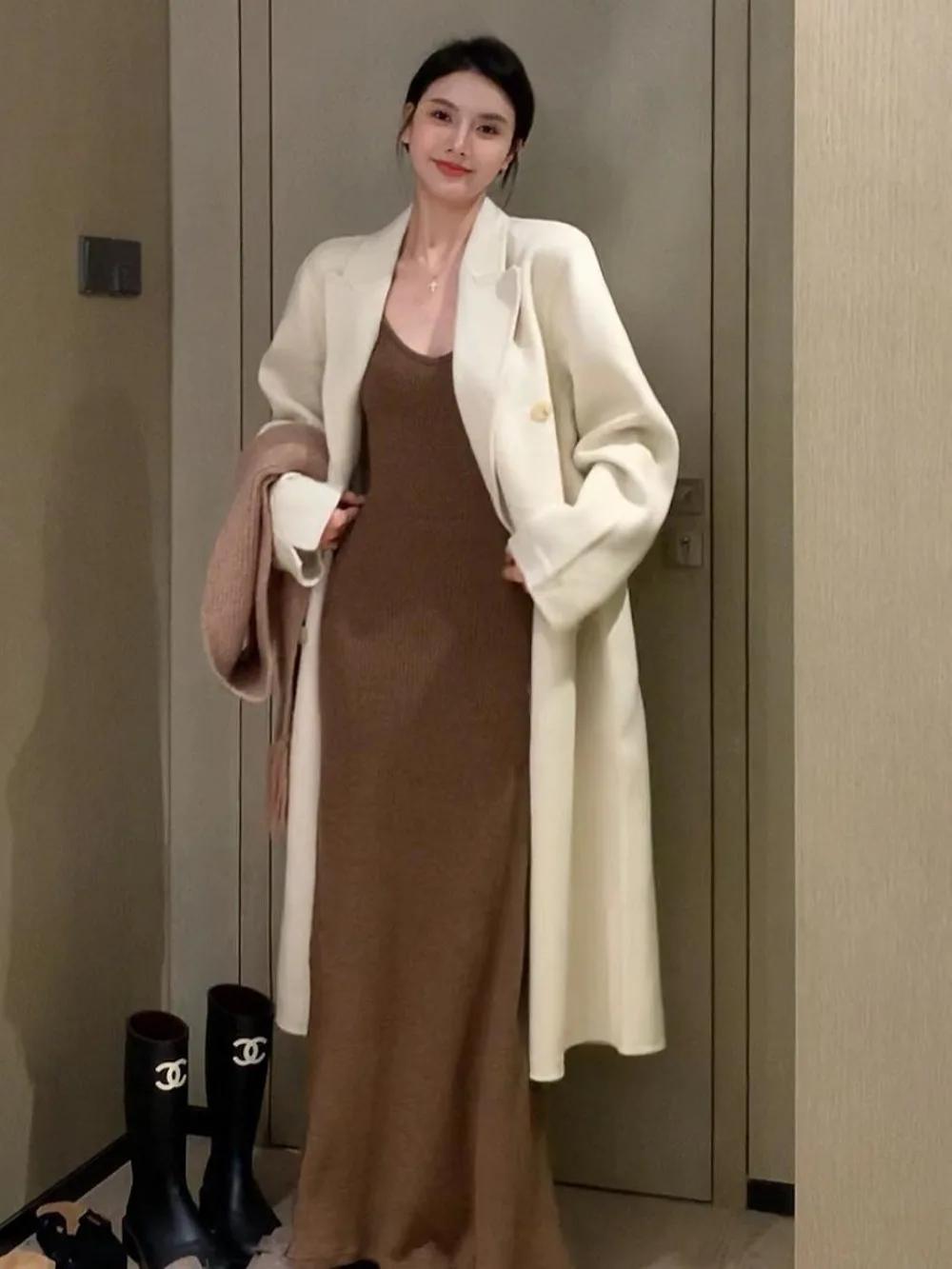 ‌ فستان نسائي محبوك - رقبة على شكل حرف V متوسط الطول، فستان متوسط الطول بدون أكمام للتخسيس، قطعة طبقات للخريف والشتاء