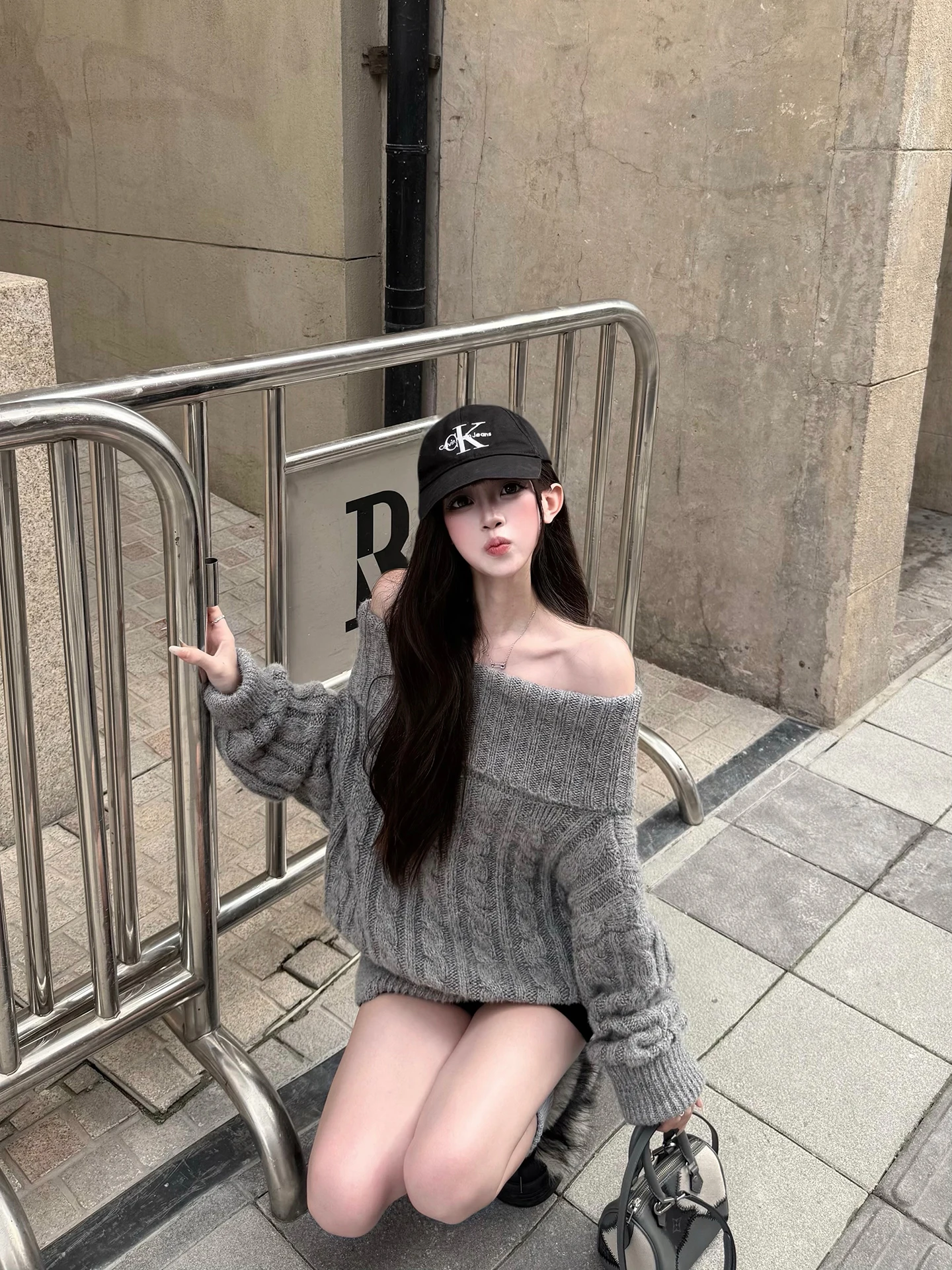 

Женский шерстяной свитер Cuitcuit на одно плечо, свободный вязаный джемпер, повседневный, стройнящий, осенне-зимний, модный, удобный топ