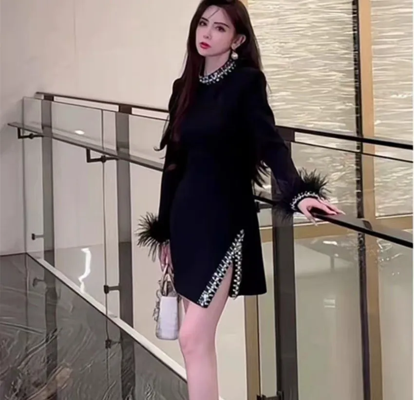 Luxury Fashion Designer Spring Velvet Party Dress Women Beading Diamonds Stand Collar Feather Long Sleeve Split Black Mini Dress