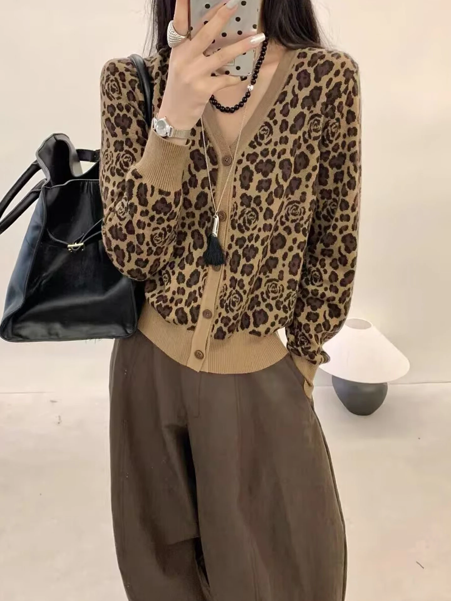 

Unique Leopard Print Color Blo Knitted Long Sve Casual Sle Women's Sweater Cardigan Autumn Faion Commute Wind
