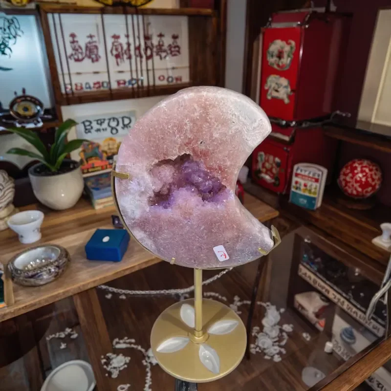 Natural Pink Amethyst Moon Crystal Cluster Feng Shui Home Decor Carved Stone Ornament Healing Energy Gift for Living Room