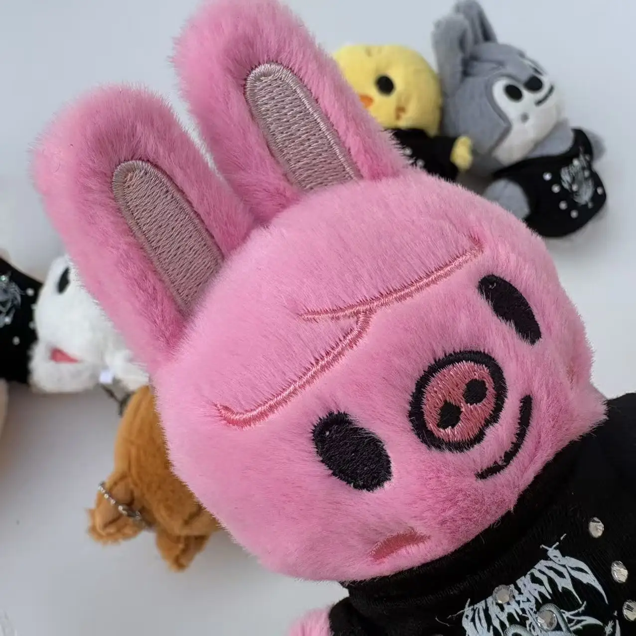 SKZOO Verdwaalde Kinderen Sleutelhanger Kwade Badge met Diamant T-shirt Idool Concert Stijl SKZ Fan Collectie Kindercadeau