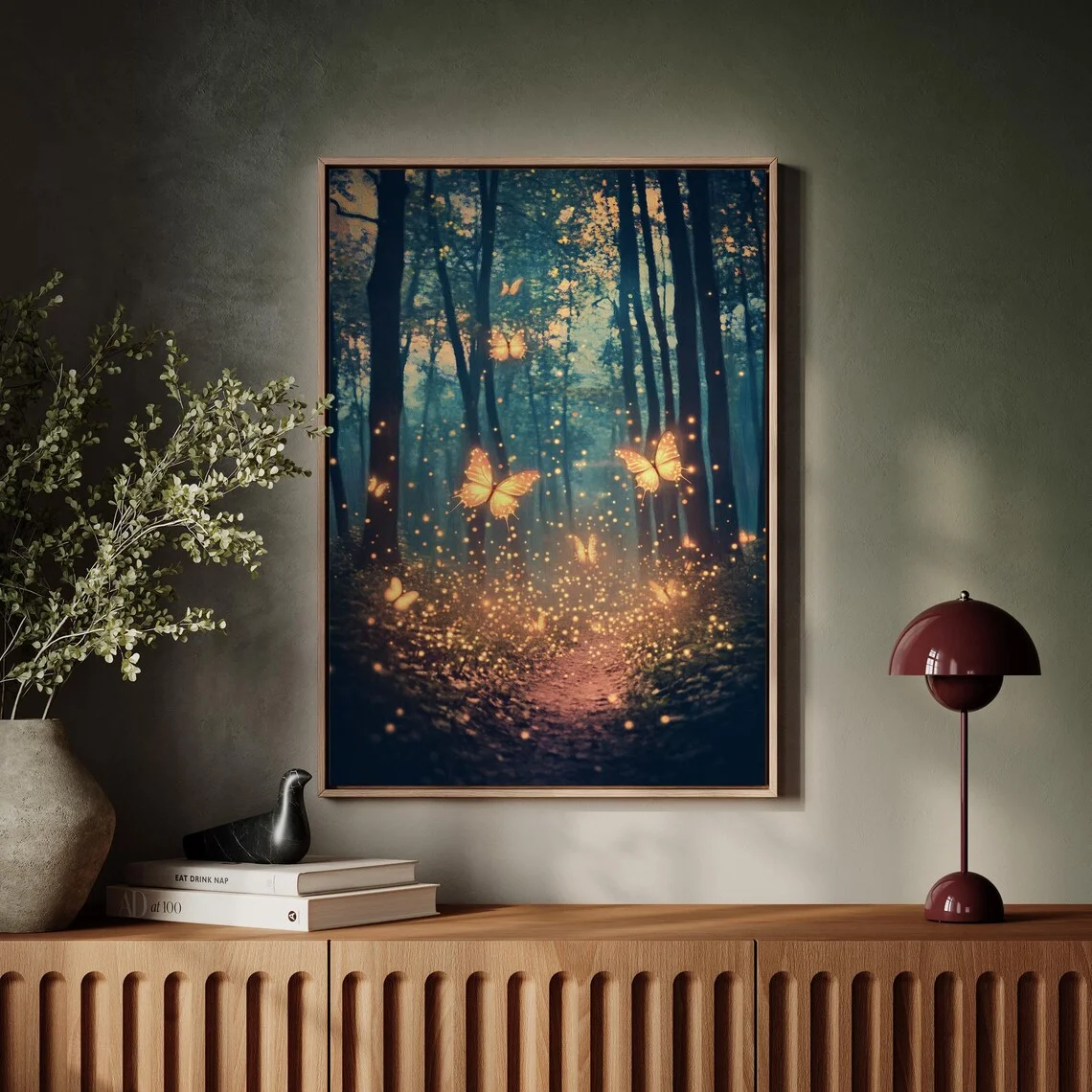 Sentier magique dans la forêt avec des papillons lumineux : Tableau mural sur toile mystique pour une décoration intérieure fantaisiste inspirée de la nature