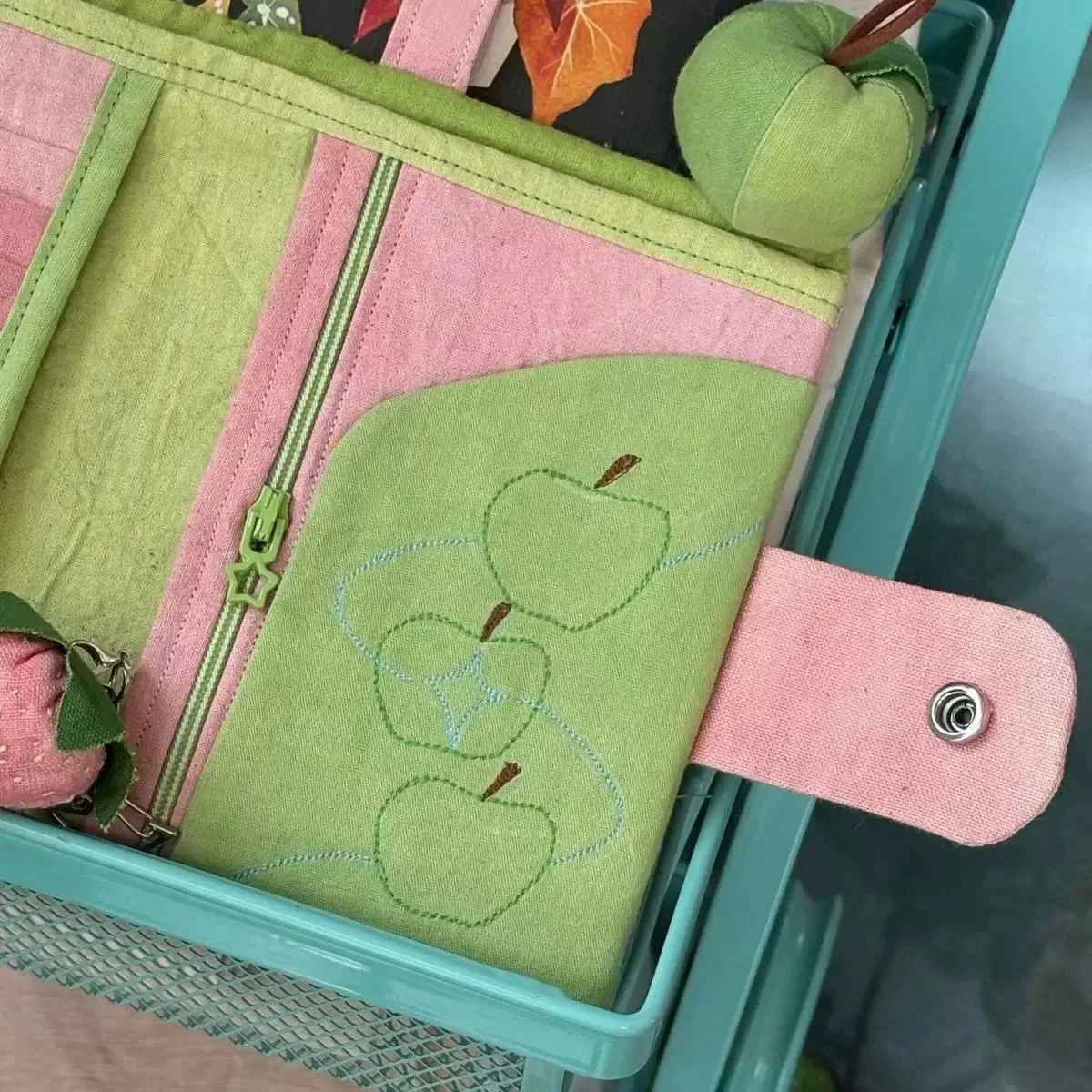 Japanese Style Fresh Strawberry Green Apple Passport Bag Niche And High-Value Three In One Portable ID Card Bag Zero Wallet